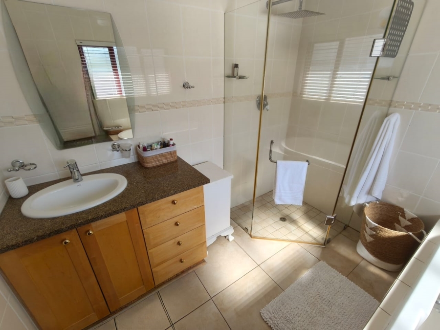 5 Bedroom Property for Sale in Cashan North West